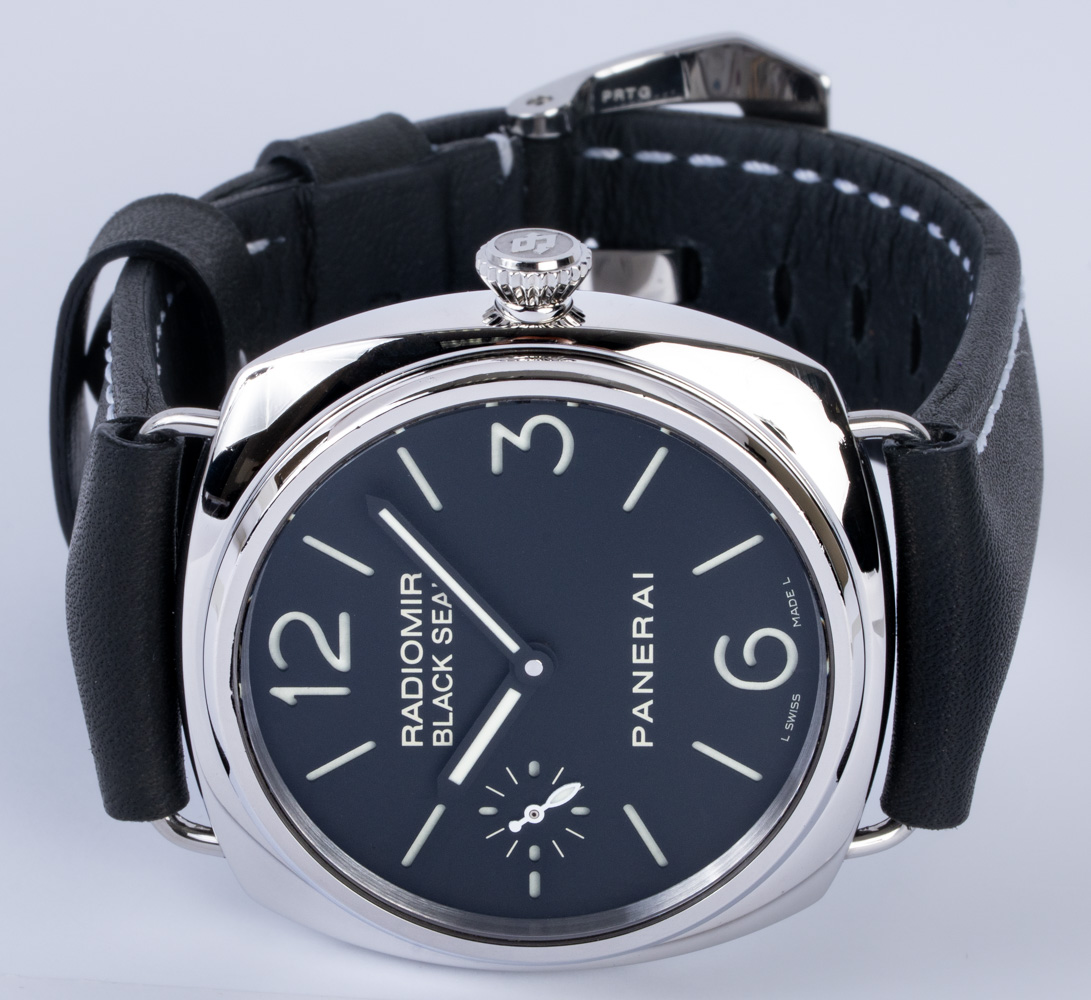 Panerai Radiomir Black Seal PAM00183 - 2015 Black 'Sandwich' Dial