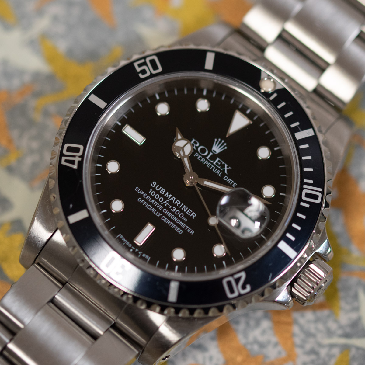 Rolex Submariner Date 16610 - SOLD OUT - 1995 Black Dial, Steel