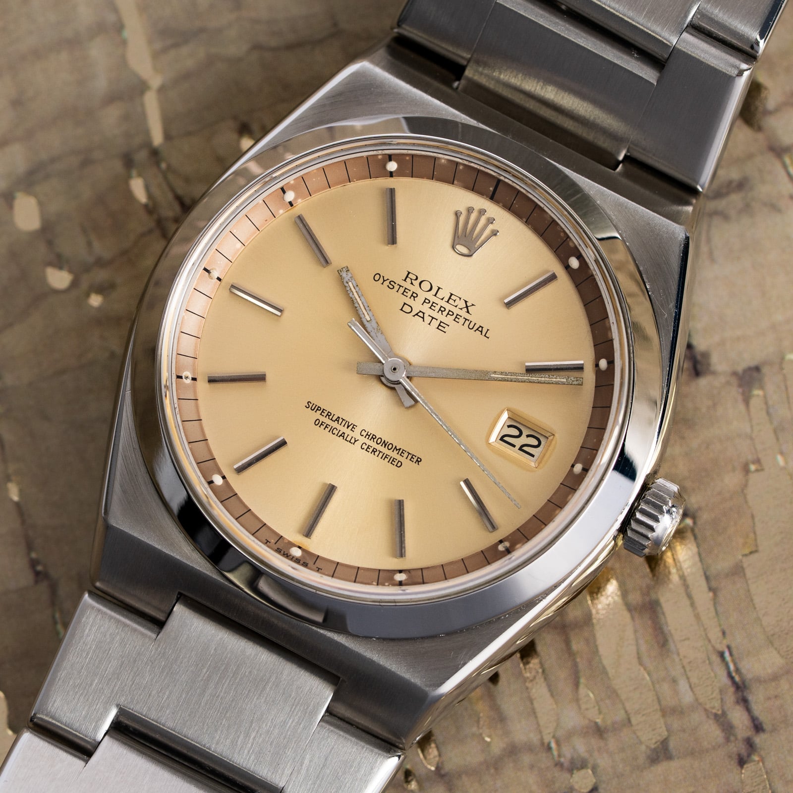 Rolex Date 1530 - 1974 Golden Patina Silver Dial, Steel, 36mm
