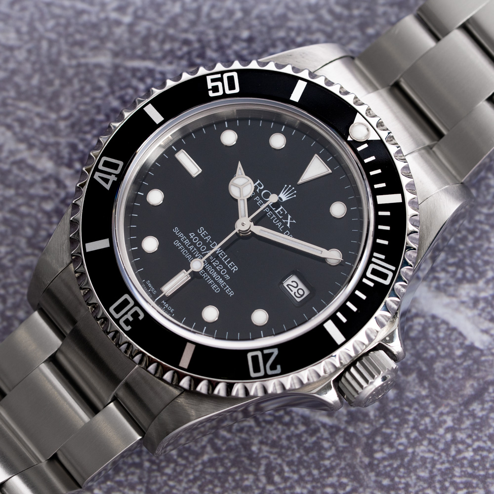 Rolex Sea-Dweller 4000 16600 Z serial Used Watch For Sale